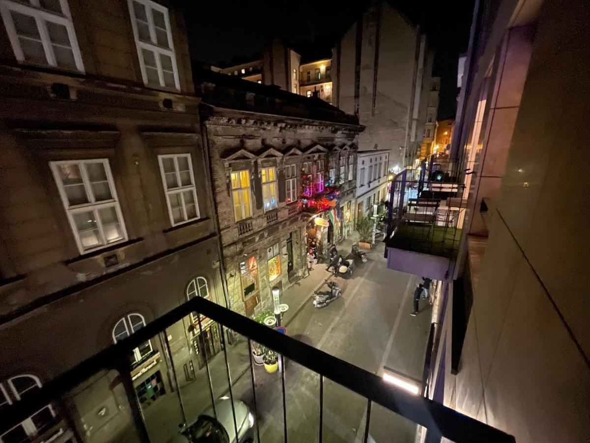 Artemisia Luxury Apartments Balcony Budapest Exteriör bild