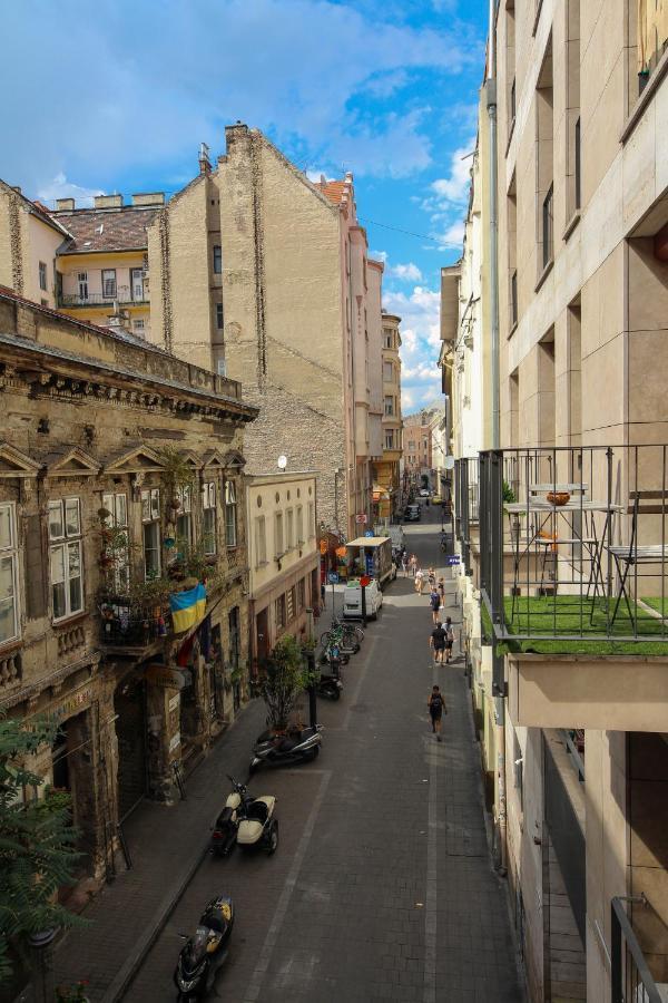 Artemisia Luxury Apartments Balcony Budapest Exteriör bild