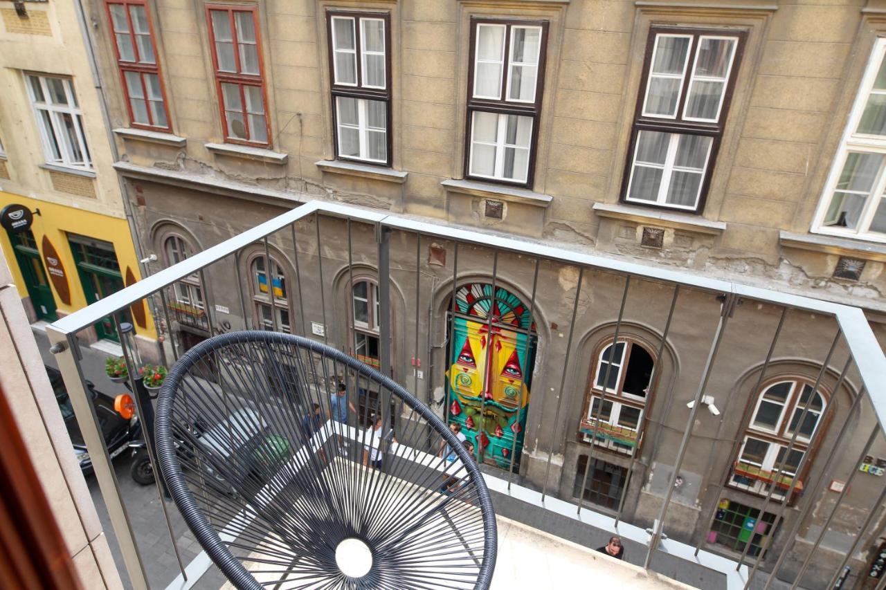 Artemisia Luxury Apartments Balcony Budapest Exteriör bild